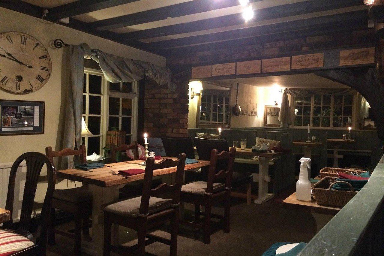 ホテル John Barleycorn ダックスフォード エクステリア 写真