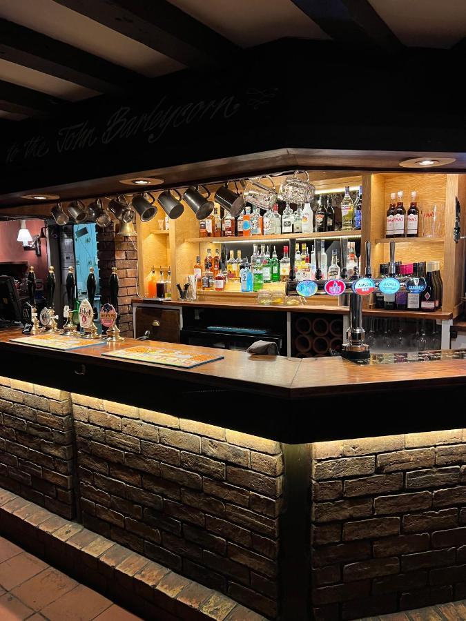 ホテル John Barleycorn ダックスフォード エクステリア 写真